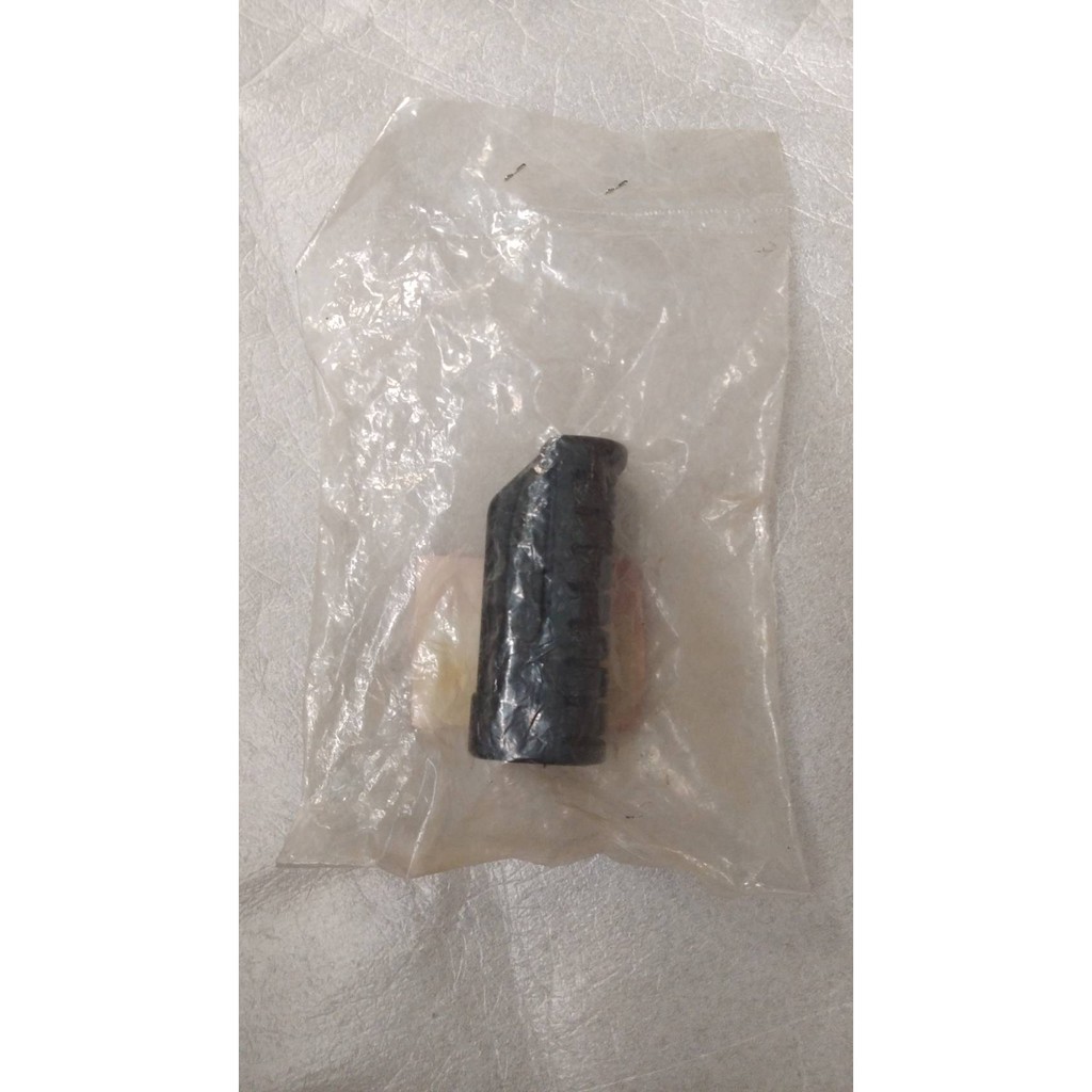 50661-KW7-900 ยางพักเท้าหน้า Sonic (2004) FS125(2004) ,NOVA DASH, NSR150RR ,CBR150 อะไหล่แท้ HONDA