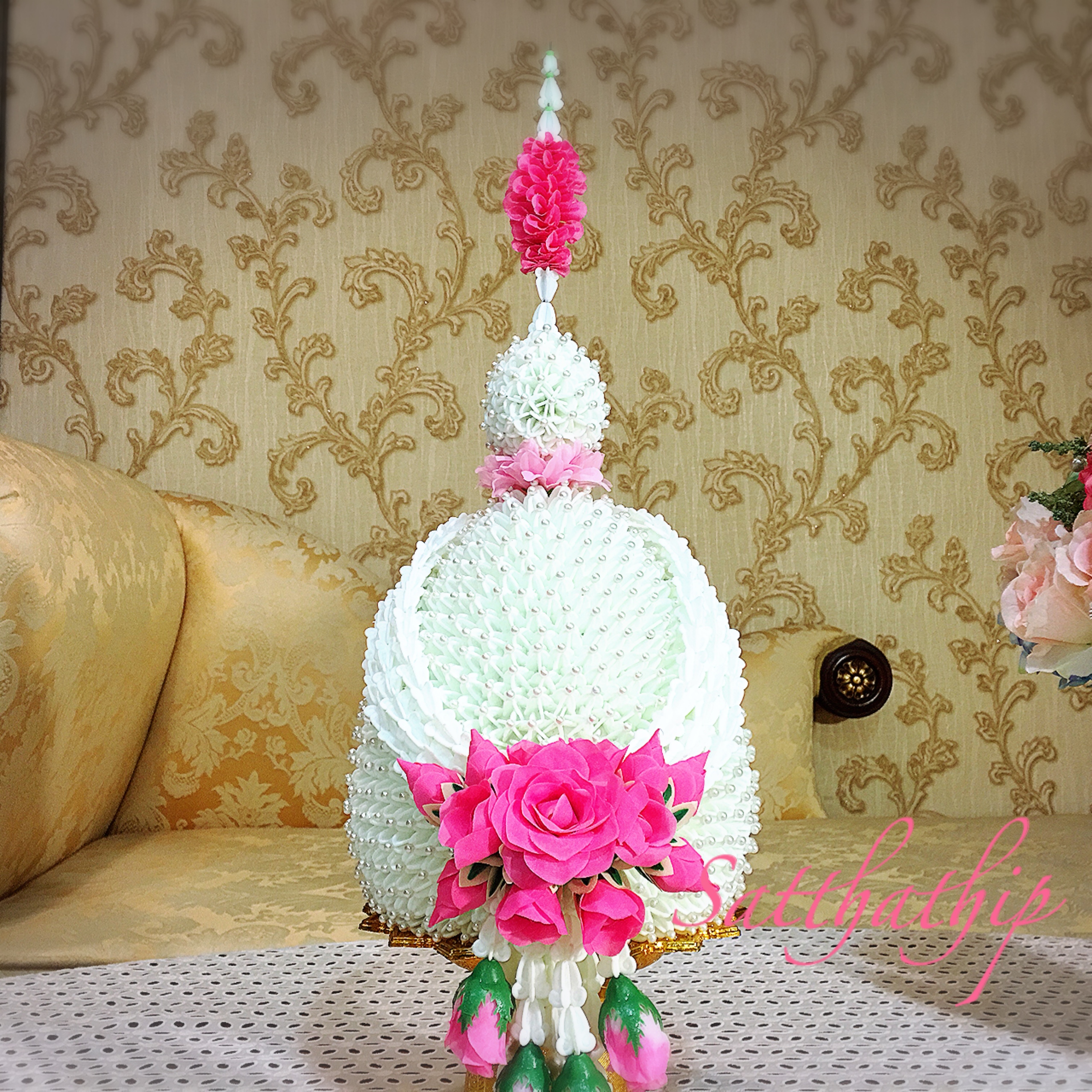 พานพุ่ม - พานพุ่มสักการะ - พานพุ่มดอกรัก - พานพุ่มดอกรักประดิษฐ์ (พลาสติก) - พานพุ่มสีขาว - Panpum