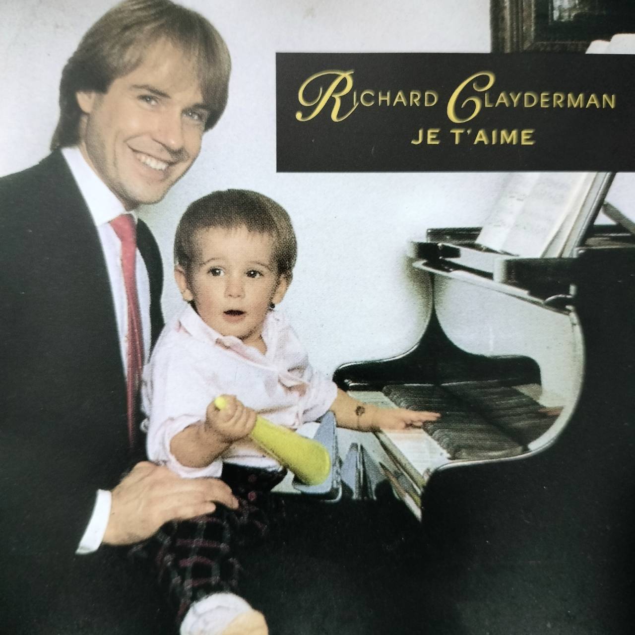Richard Clayderman – JE T'AIME / ไม่ระบุ / ปกในมีจุดเหลือง / มีรอยบ้าง