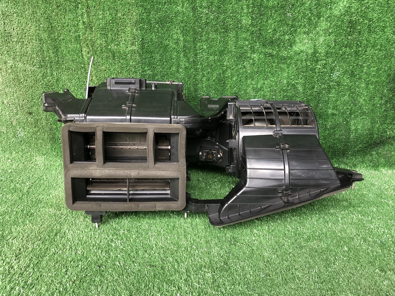 ตู้แอร์ Suzuki Swift