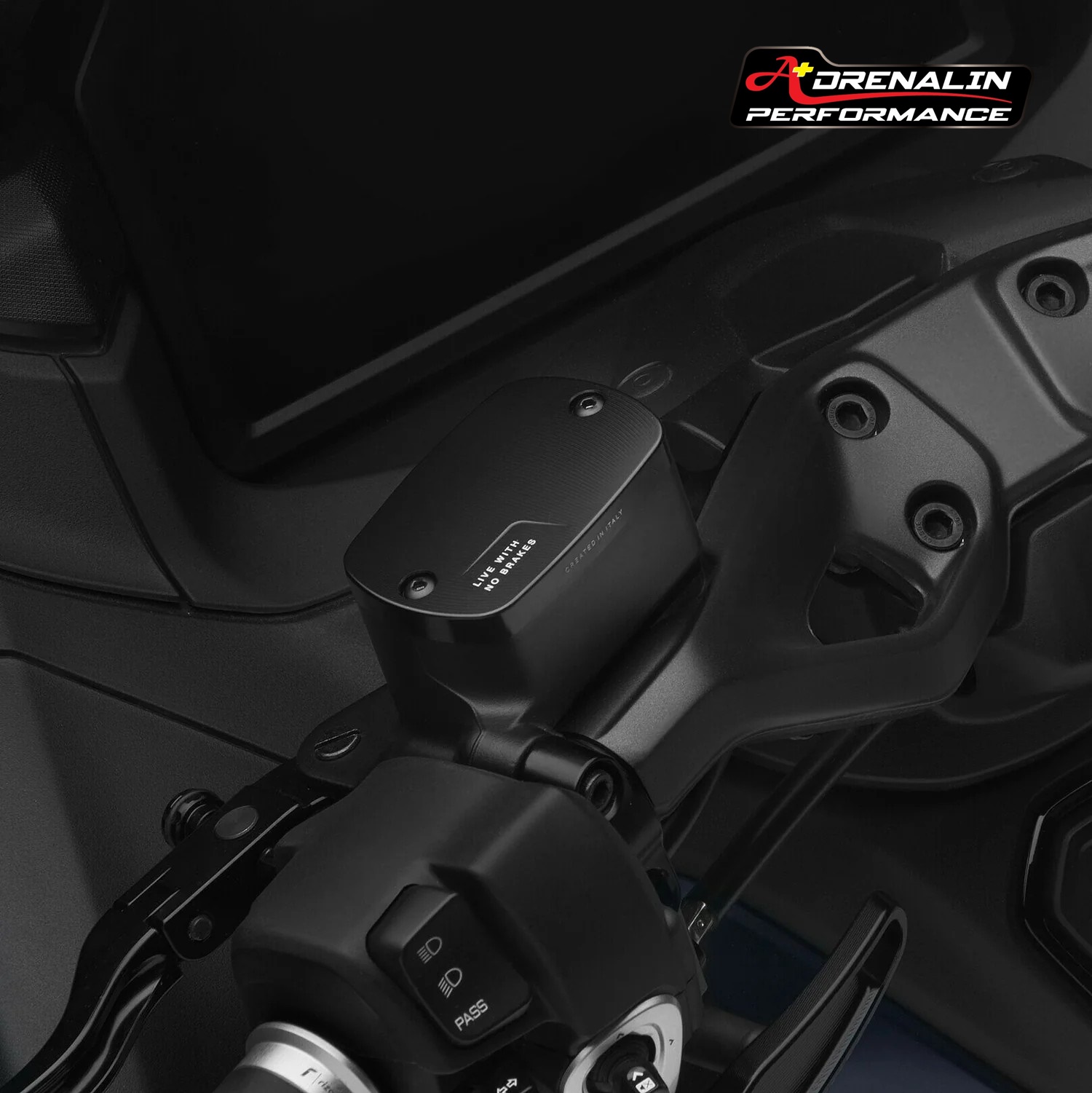 ฝากระปุกน้ำมันเบรค Rizoma สำหรับ Tmax 500 530 560 ราคา/คู่