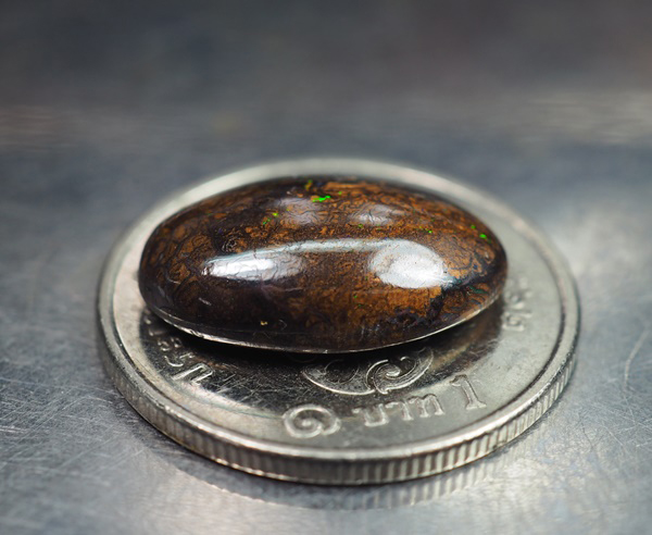 เมตริกมัลติโอปอล (Matrix Boulder Opal) 5.50 กะรัต
