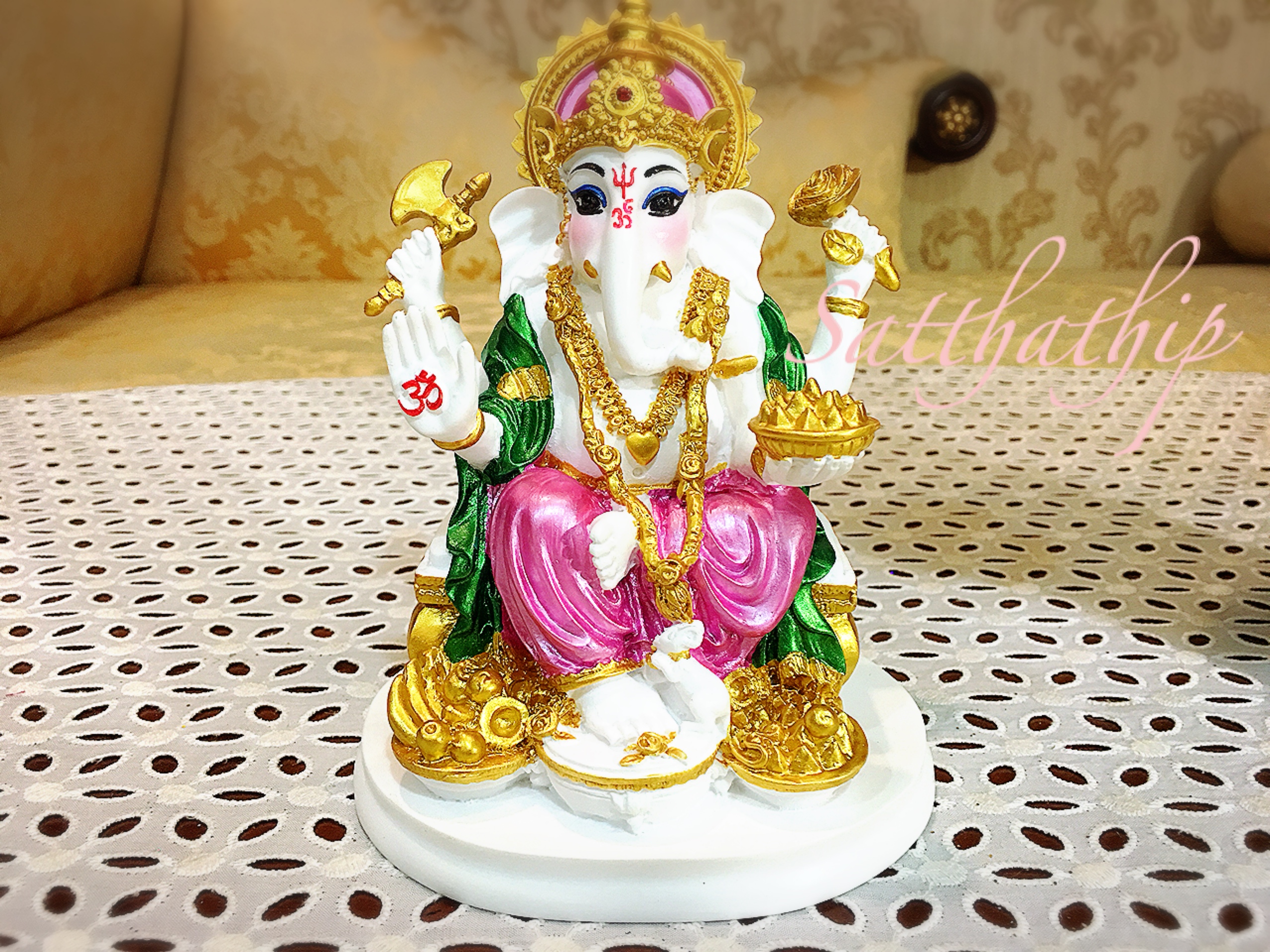 พระพิฆเนศ ปางประทานพร (เซรามิก) - Ganesha: Lord of Success