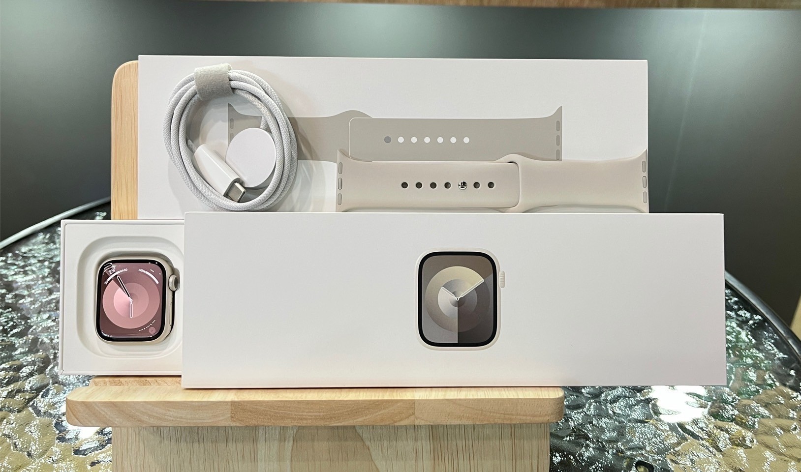 Apple Watch Series 9 GPS 41mm สีStarlight