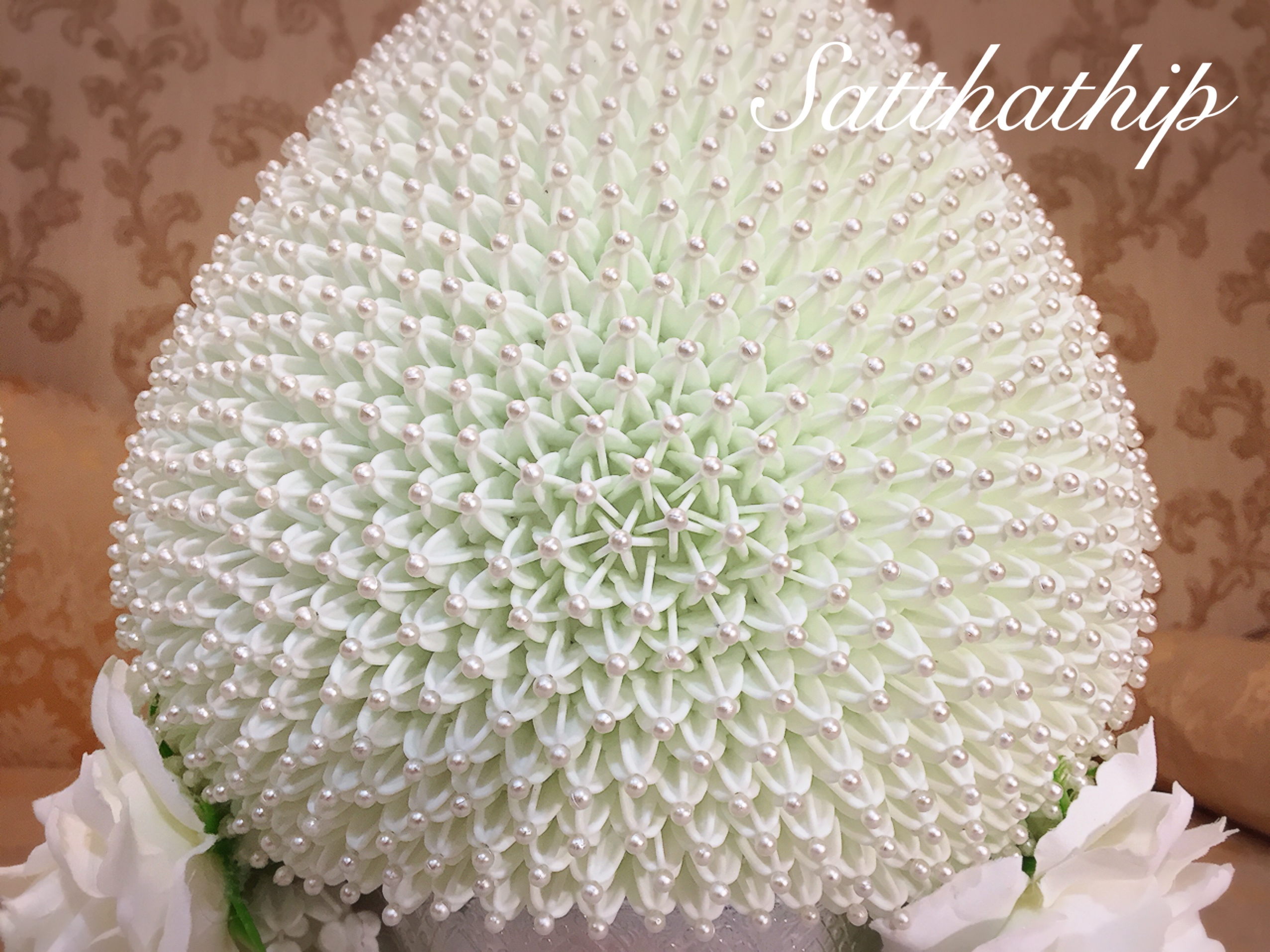 พานพุ่ม - พานพุ่มสักการะ - พานพุ่มดอกรัก - พานพุ่มดอกรักประดิษฐ์ (พลาสติก) - พานพุ่มสีขาว - Panpum