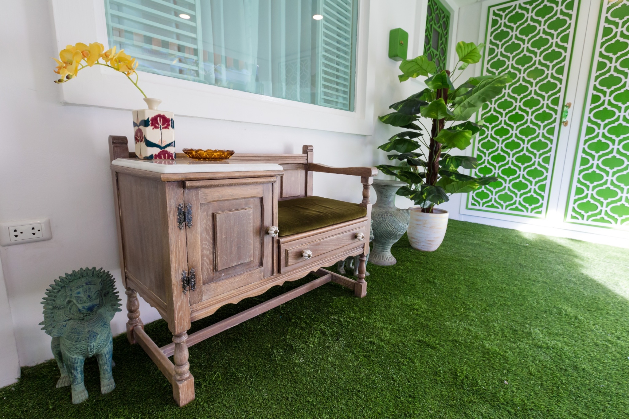 Luxury Newly Decorated Private Home available for Rental