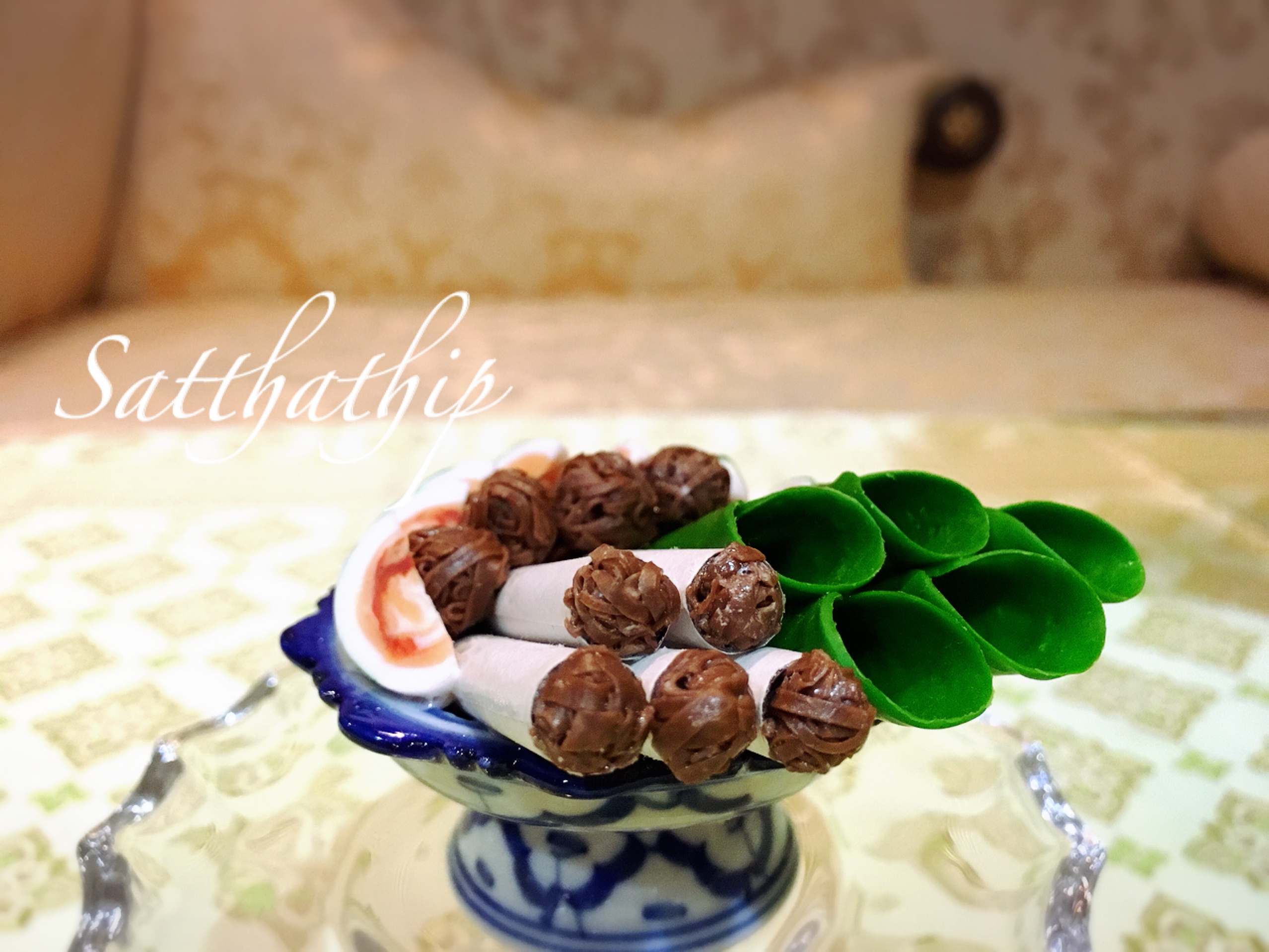 พานเชี่ยนหมากพลู ประดิษฐ์จากดิน - Betel