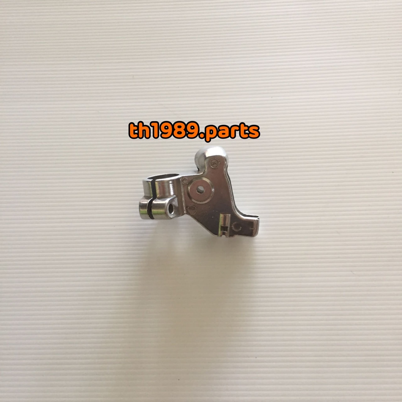 ขายึดกระจก สำหรับรุ่น BEST110 FD110C อะไหล่แท้ SUZUKI 57311-31CA1-000