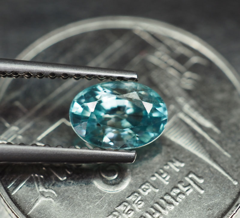 พลอยเพทาย (Zircon) 1.25 กะรัตลดราคา
