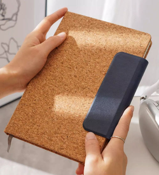 ชุดสมุดโน้ต+ปากกา,สมุดไดอารี่ปกไม้ก๊อก,สมุดโน้ตปกไม้ก๊อก,A5