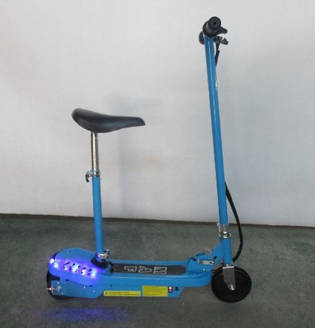 Scooter ไฟฟ้า 24V 120W พร้อมสายชาร์ตไฟฟ้ารับน้ำหนักได้70ก.ก ราคาประหยัด มีสีดำ แดง เขียว น้ำเงิน ค่าส่ง ตจว.300บ.