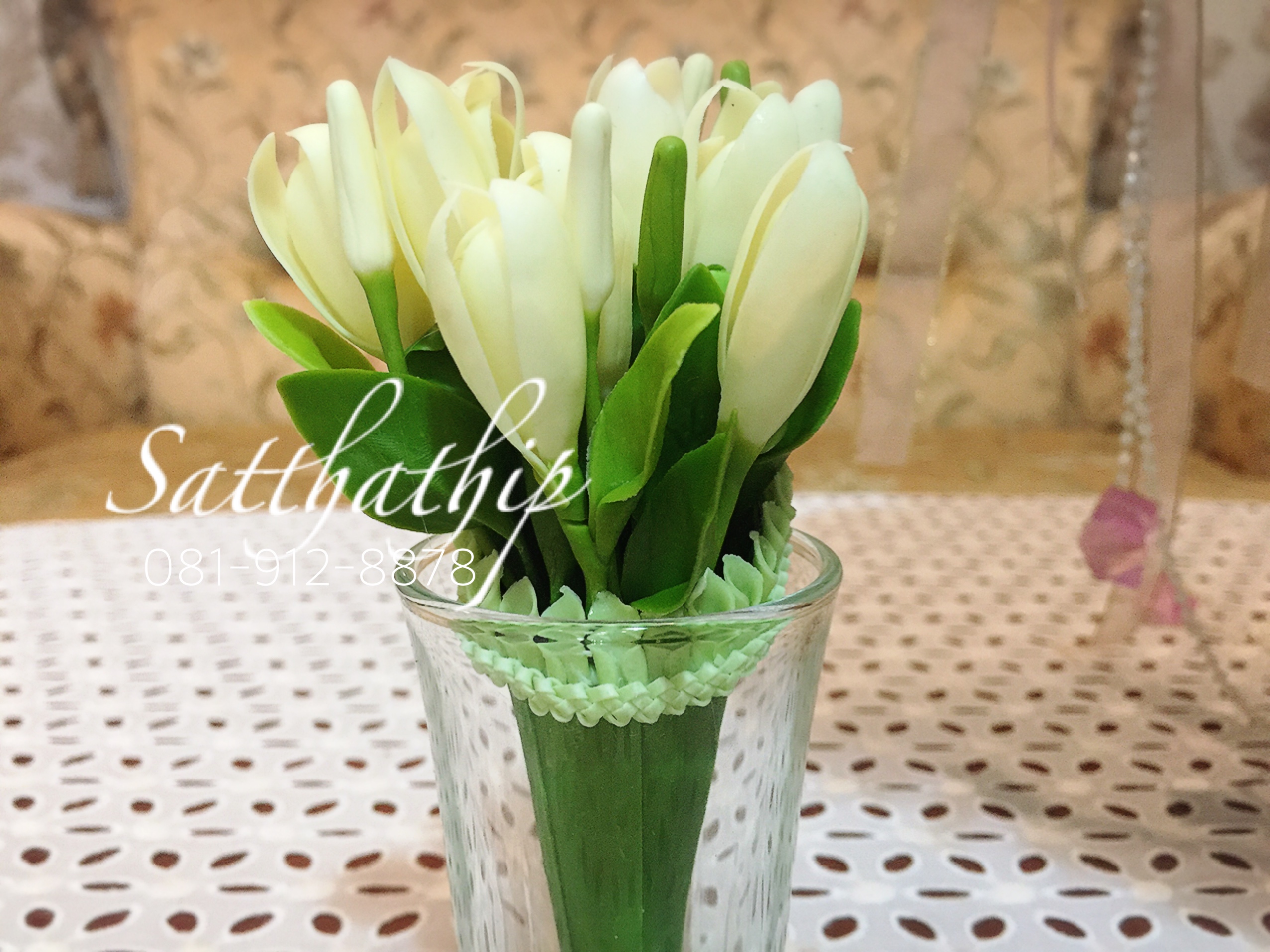 กรวยดอกจำปี ประดิษฐ์จากดิน - White Champaka