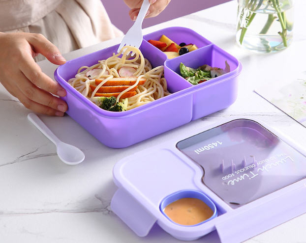 กล่องข้าวพลาสติก,กล่องใส่อาหารพลาสติก,กล่องข้าวพร้อมช้อนส้อม,ราคาถูก