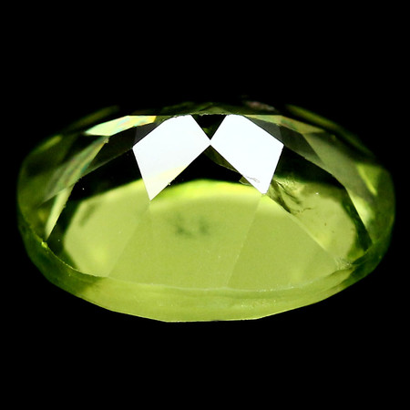 พลอยเพอริดอท (Peridot) 2.20 กะรัต
