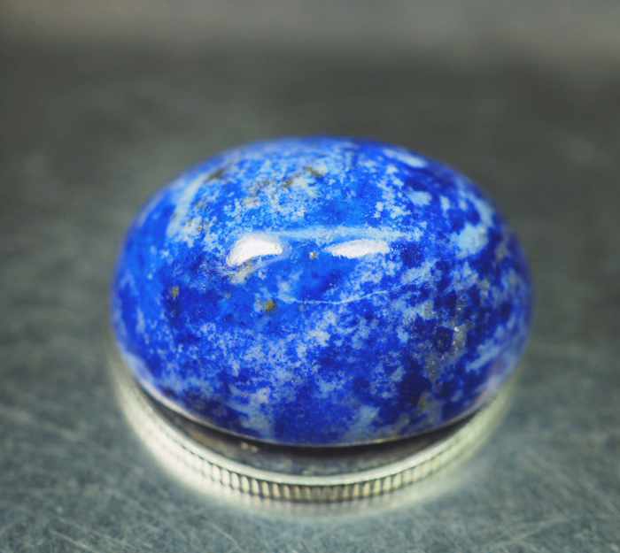 ลาพิส ลาซูลีสีฟ้า (Blue Lapis Lazuli) 21.75 กะรัต