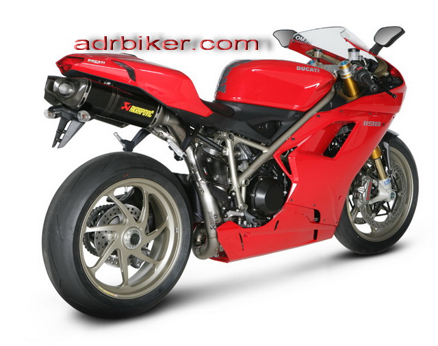 ท่อ Akrapovic สำหรับ 1198, 1098, 848 ทุกปี ทั้ง titanium และ carbon (For Exhibition only)