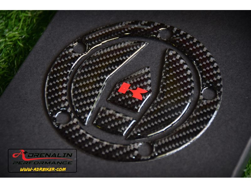 สติ๊กเกอร์คาร์บอนแท้ สำหรับแปะที่เติมน้ำมัน ของ ZX10 16+