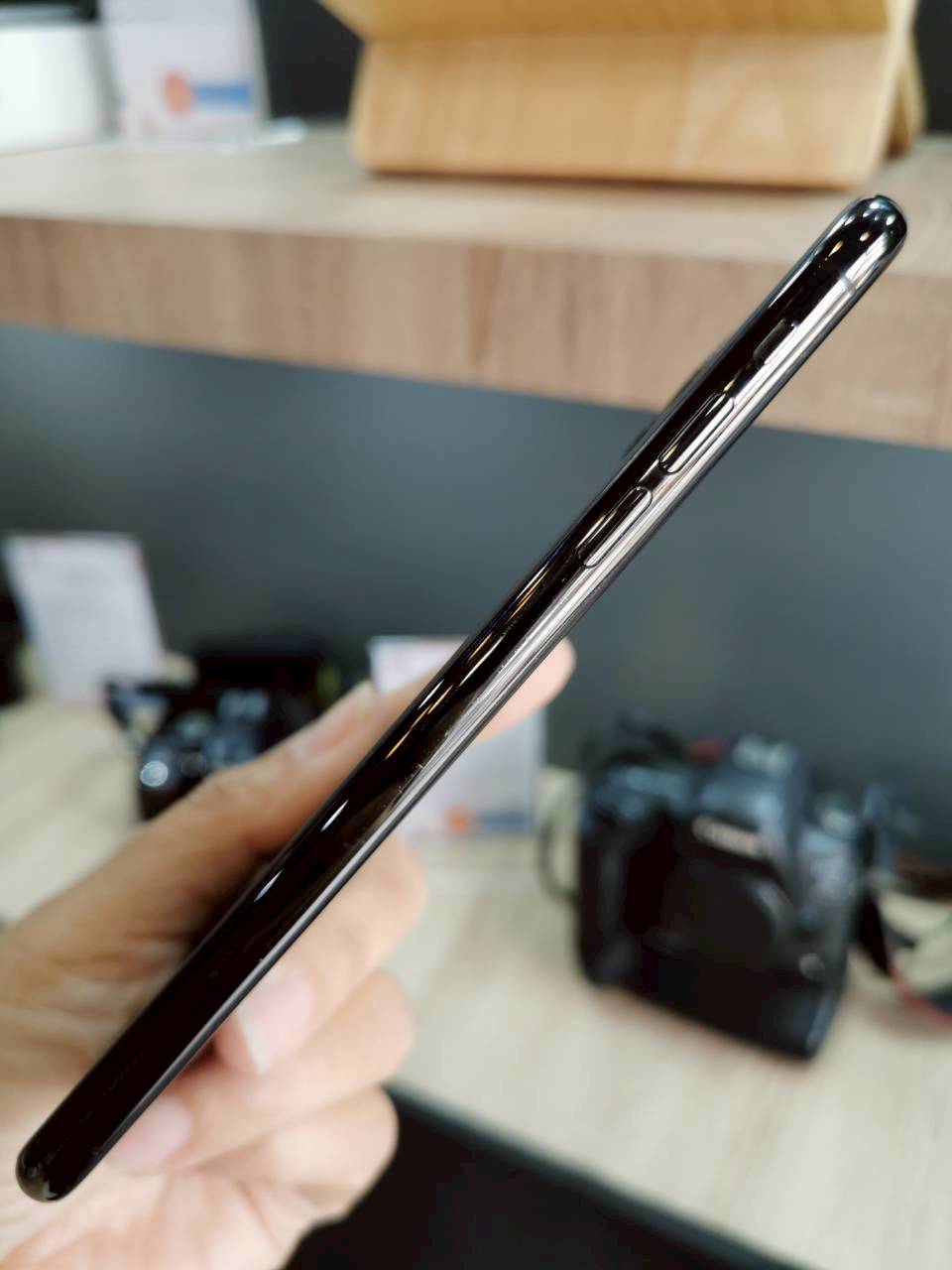 iPhone 11 Pro Max 64GB Space Gray