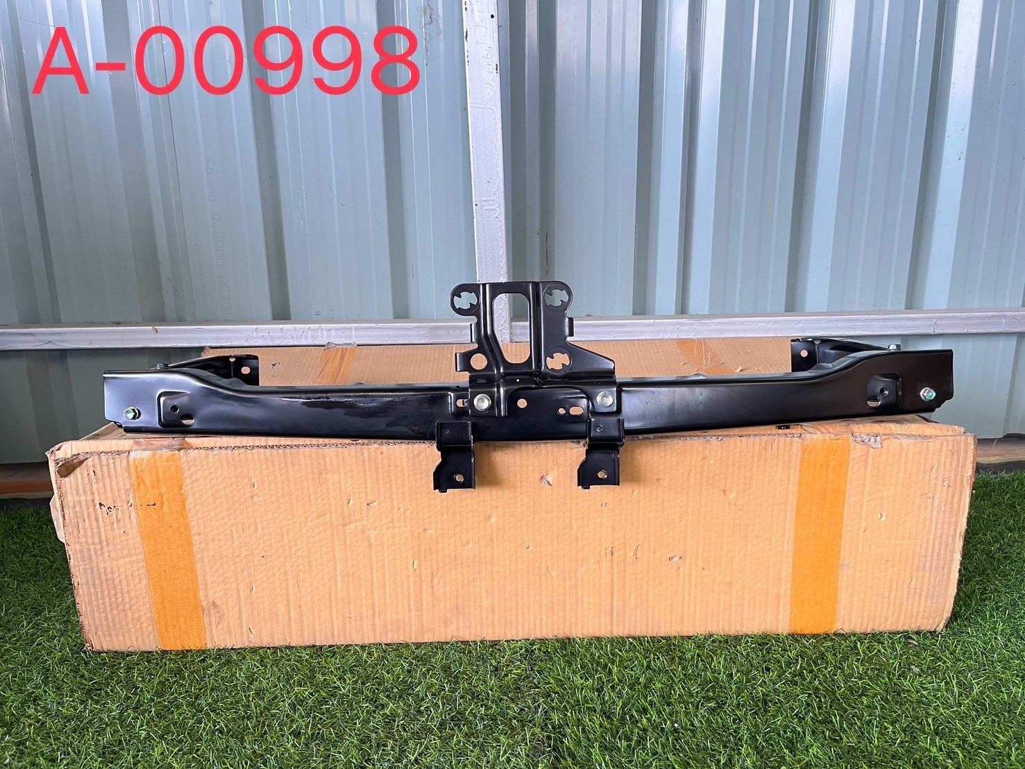 คานรับฝากระโปรงหน้า Mitsubishi Pajero 2015 ใหม่แท้