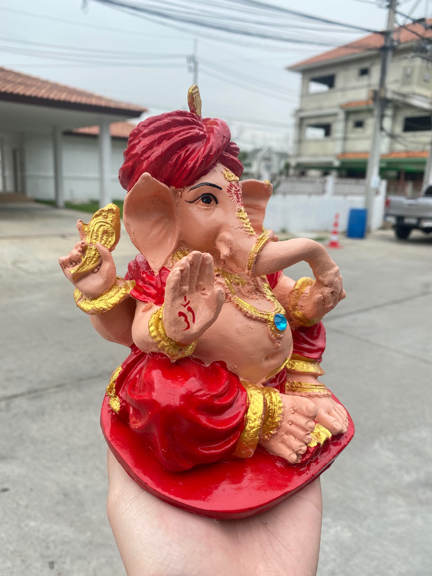 พระพิฆเนศ กว้าง5นิ้ว สูง8นิ้ว องค์สีเเดง