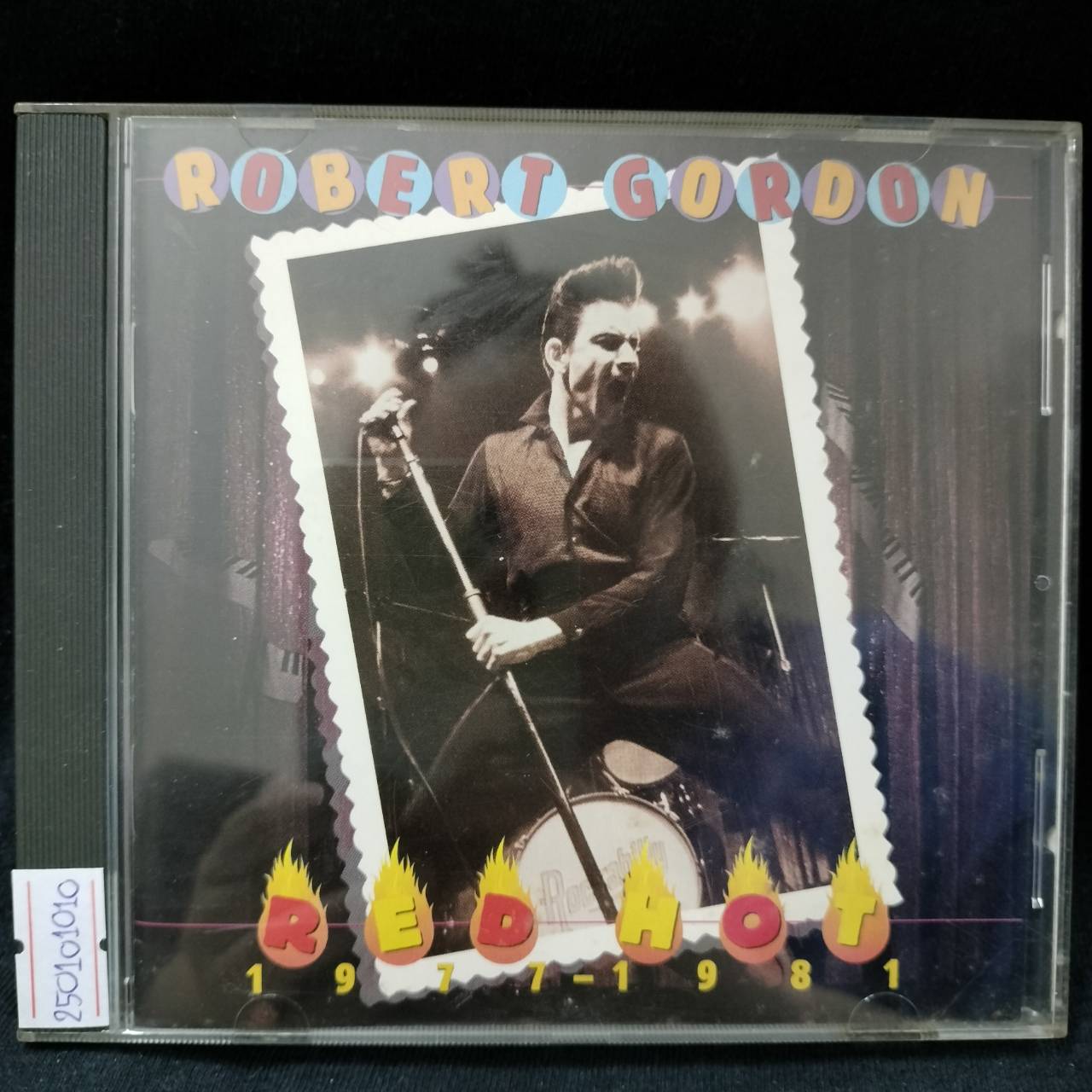 Robert Gordon – Red Hot 1977-1981 / USA / ปกในมีจุดเหลือง / แผ่นดี