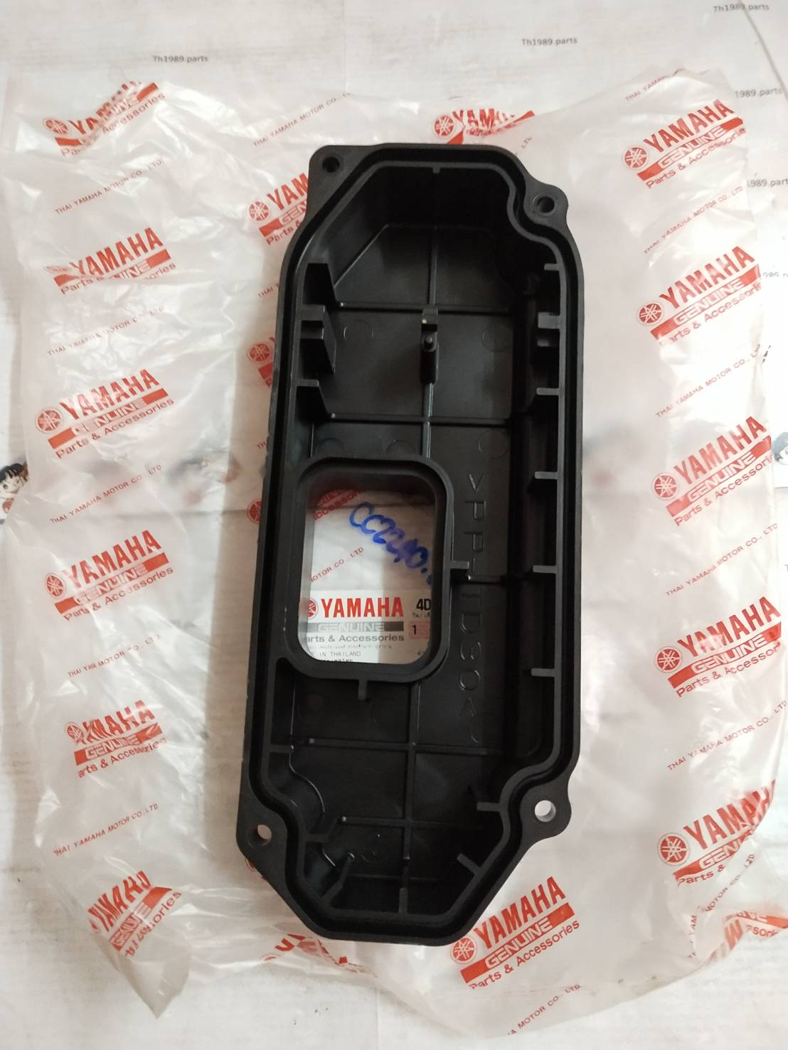 ฝาครอบ สำหรับรุ่น FINO อะไหล่แท้ YAMAHA 4D0-E5492-00