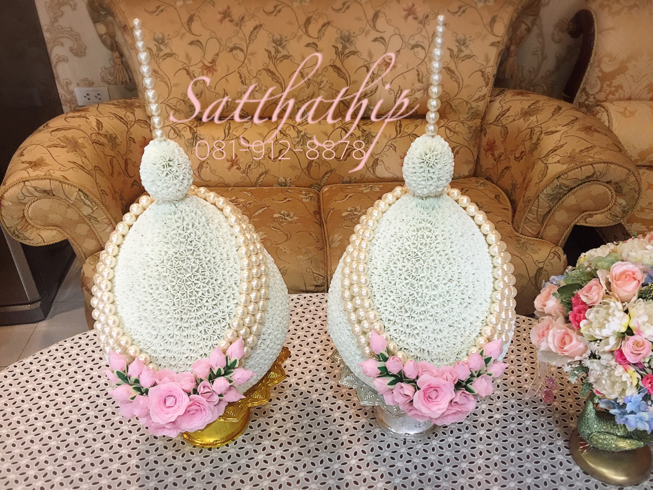 พานพุ่ม - พานพุ่มสักการะ - พานพุ่มดอกรัก - พานพุ่มดอกรักประดิษฐ์ (พลาสติก) - พานพุ่มสีขาว - Panpum