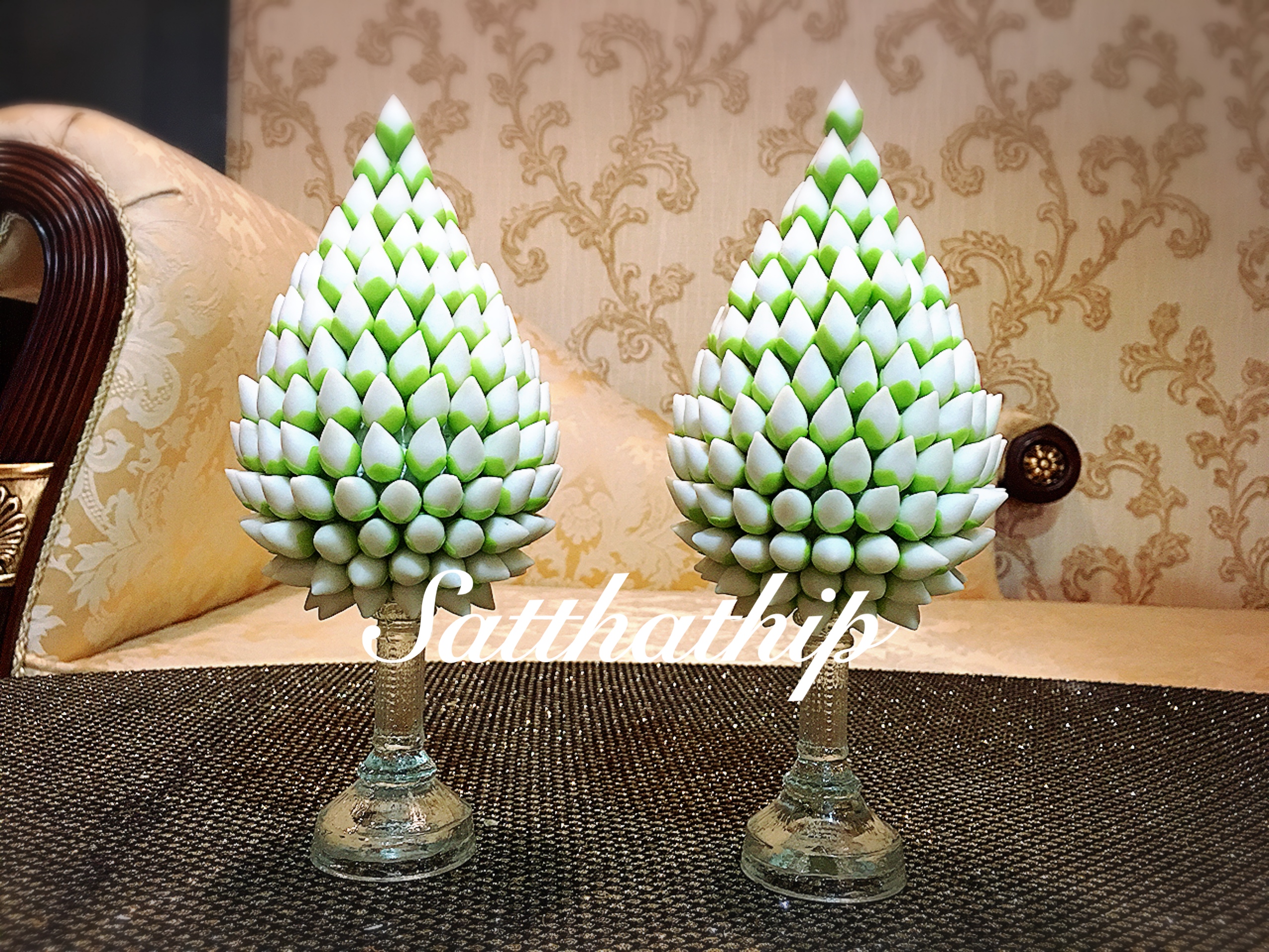 พานพุ่มดอกบัวประดิษฐ์ [4 นิ้ว 1,ุ450 บาท/คู่]