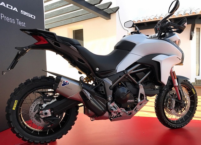 ท่อ Termignoni สลิปออน สำหรับ Multi V2 , 950, 1200enduro 1260enduro (For Exhibition only)