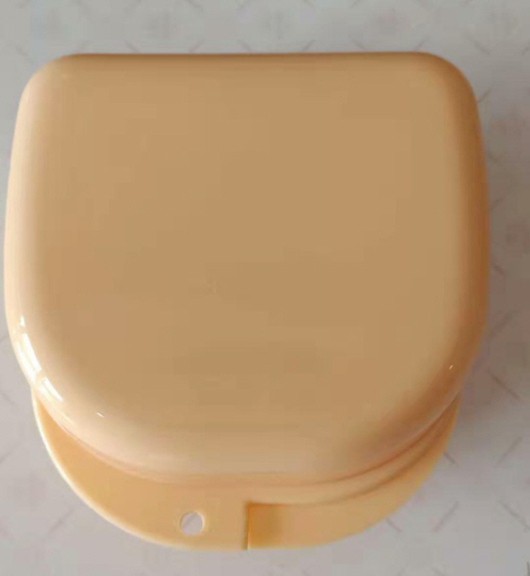 กล่องเก็บรีเทนเนอร์,กล่องรีเทนเนอร์,กล่องใส่รีเทนเนอร์