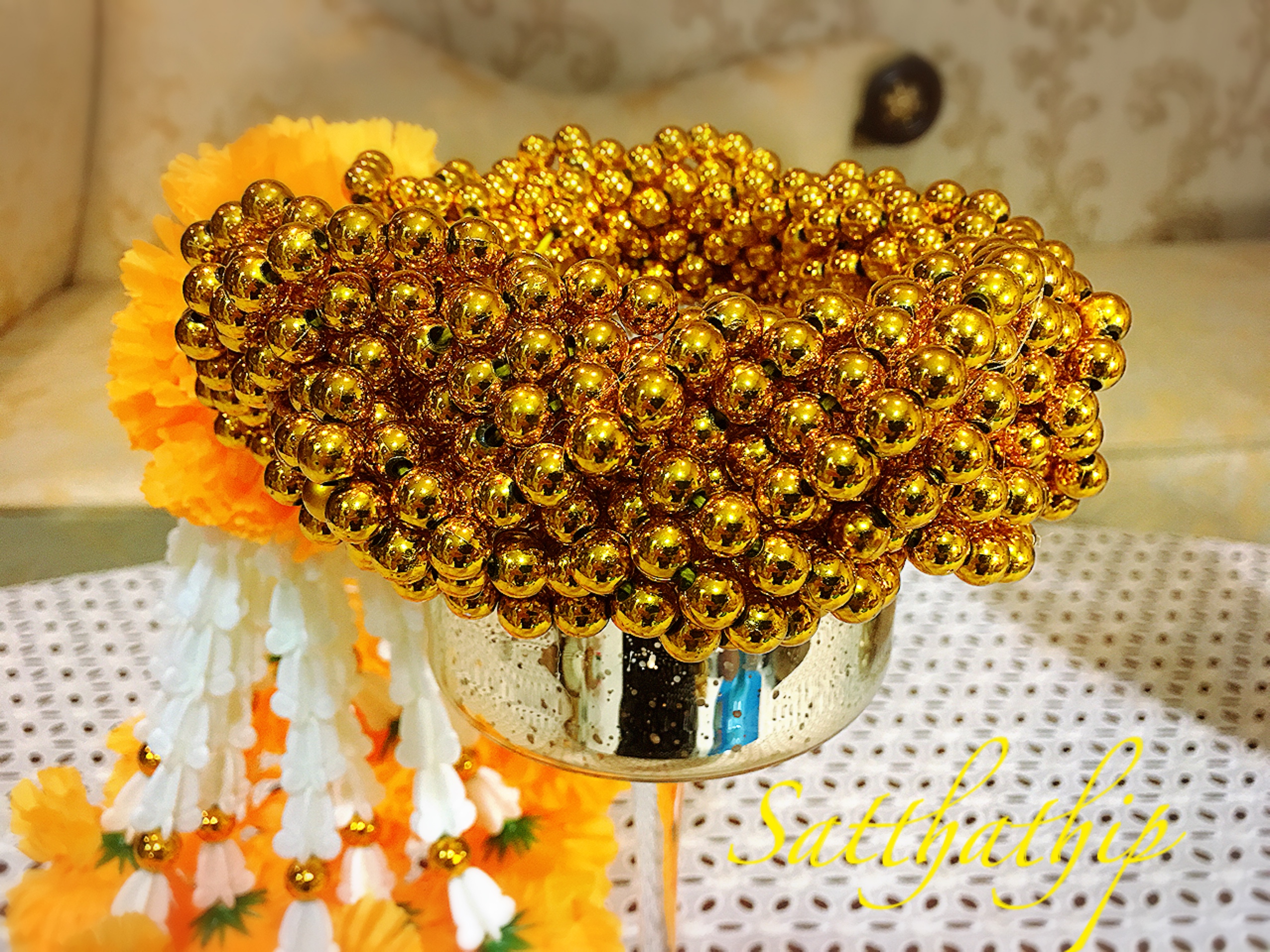 พวงมาลัยลูกปัด - พวงมาลัยลูกปัดสีทอง - Garland