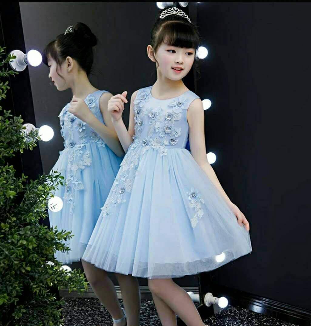 ชุดราตรีเด็กสีฟ้า ซิปหลัง สวยงามมากๆค่ะ ไซส์110 120 130 140 150 160