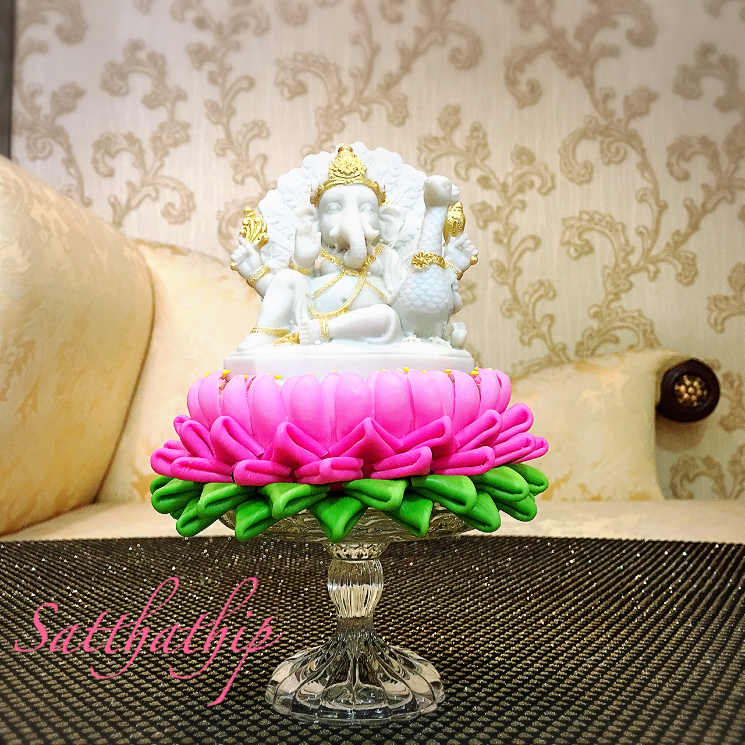 ถาดบัว ประดิษฐ์จากดิน - ฐานบัว ประดิษฐ์จากดิน - พานบัว ประดิษฐ์จากดิน - ถาดบัวดินปั้น - ฐานบัวดินปั้น - พานบัวดินปั้น -Tray