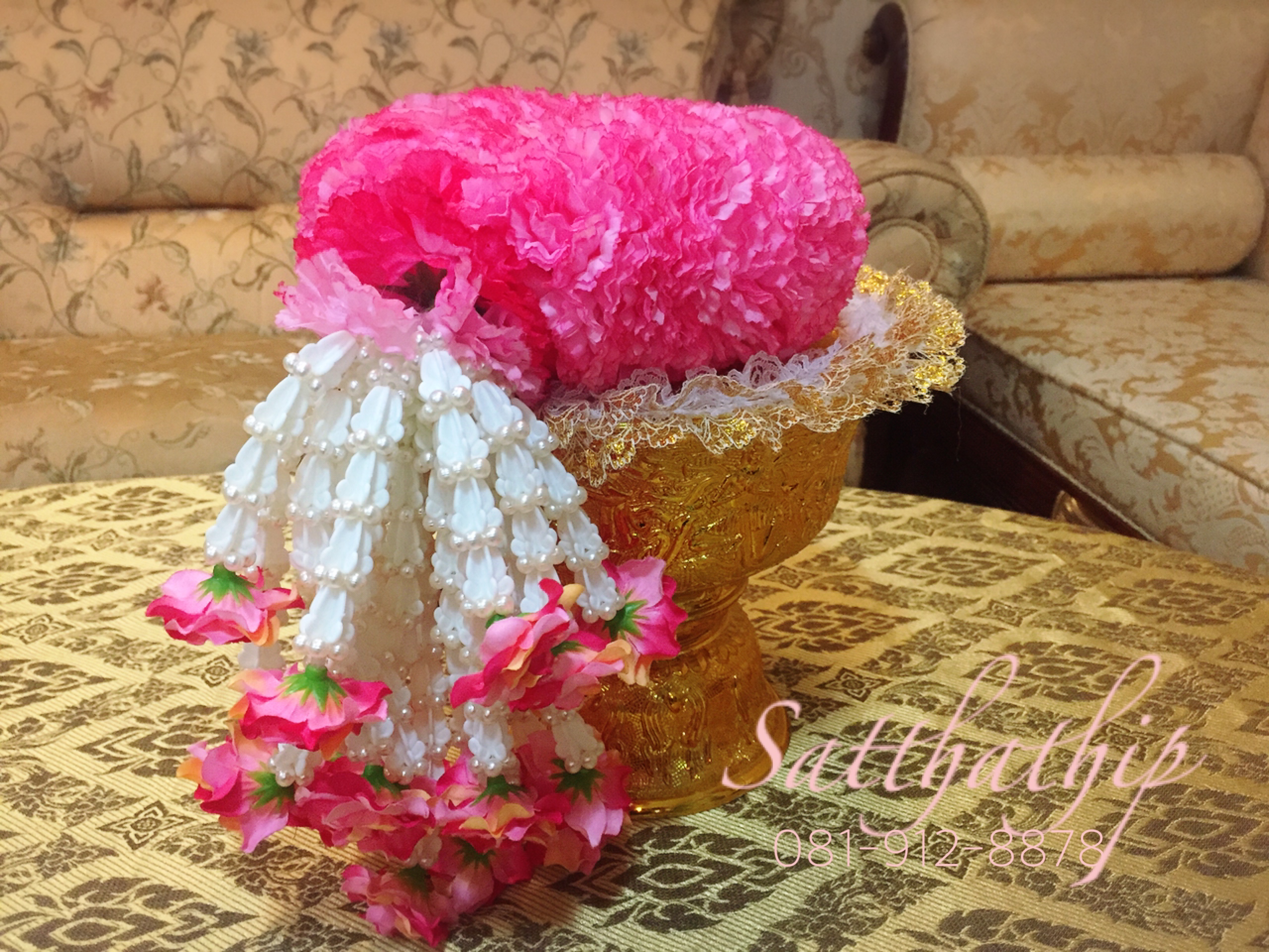 พวงมาลัยผ้า ดอกคาเนชั่น สีชมพู - พวงมาลัยผ้า - Fabric garland
