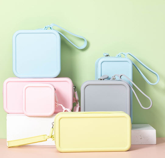 กระเป๋าซิลิโคน,กระเป๋าซิลิโคนสกรีนโลโก้,กระเป๋าซิลิโคนใส่เศษเหรียญ