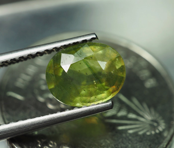 แซฟไฟร์ (Sapphire) 1.60 กะรัต