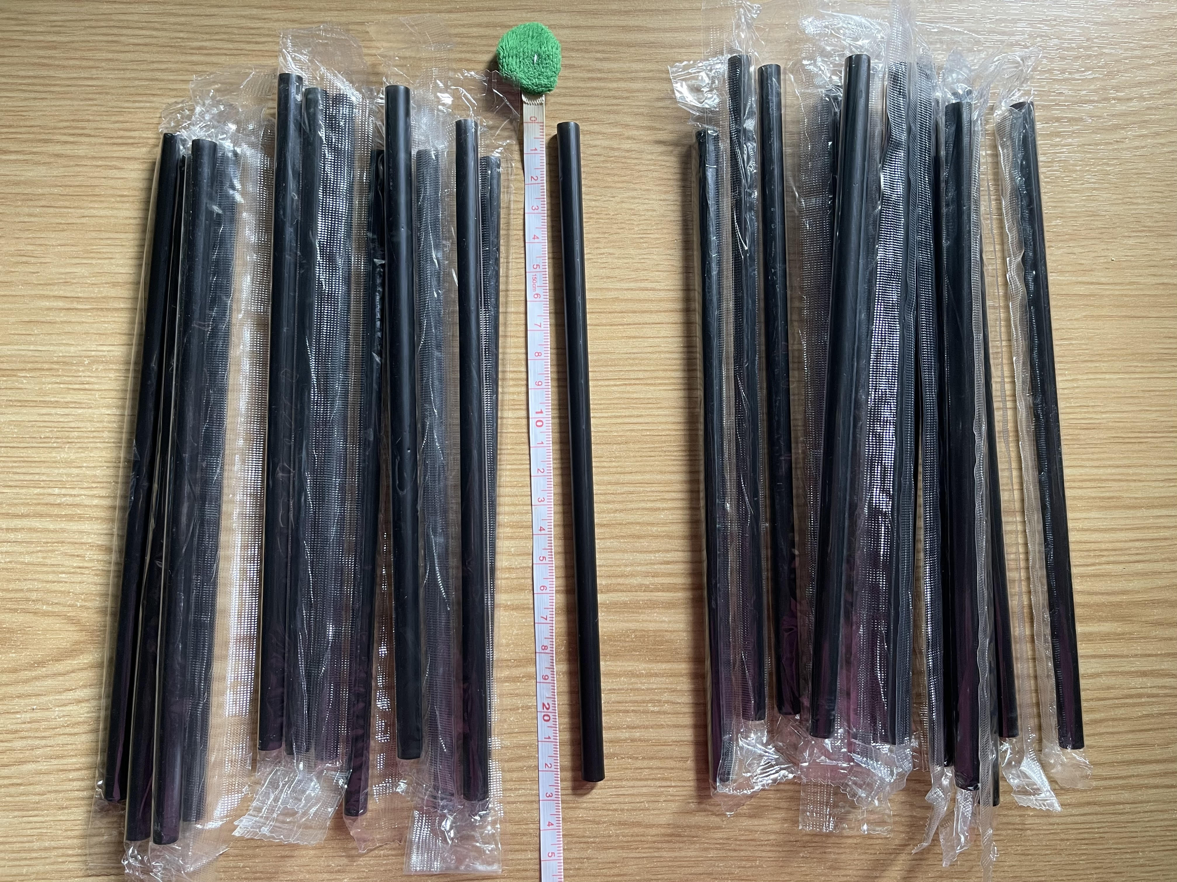 หลอด,หลอดแก้วน้ำ,หลอดสีดำ,หลอดพลาสติกสีดำ,หลอดแก้วน้ำ20oz,หลอดดูดน้ำพลาสติก,ยาว22cm,สินค้าขายดี