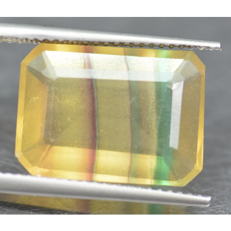 ฟลูออไรท์หลากสี ( Fluorite) 10.30 กะรัต