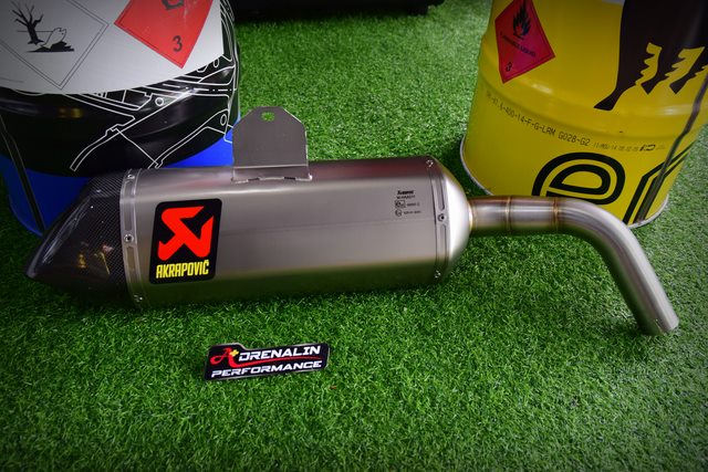 ท่อ Akrapovic slip on สำหรับ titanium XT1200Z (For Exhibition only)