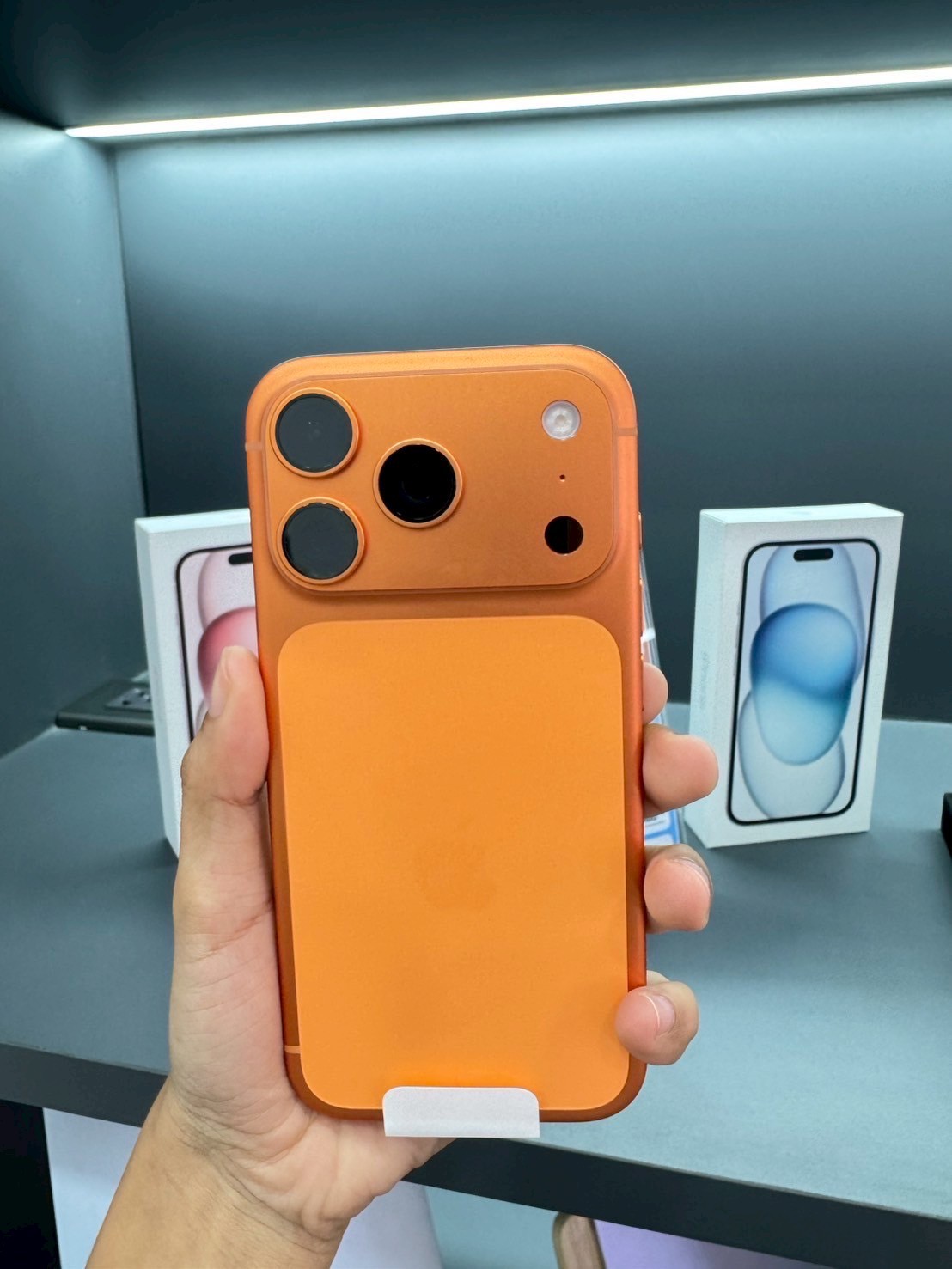 iPhone 17 Pro 1TB Cosmic Orange