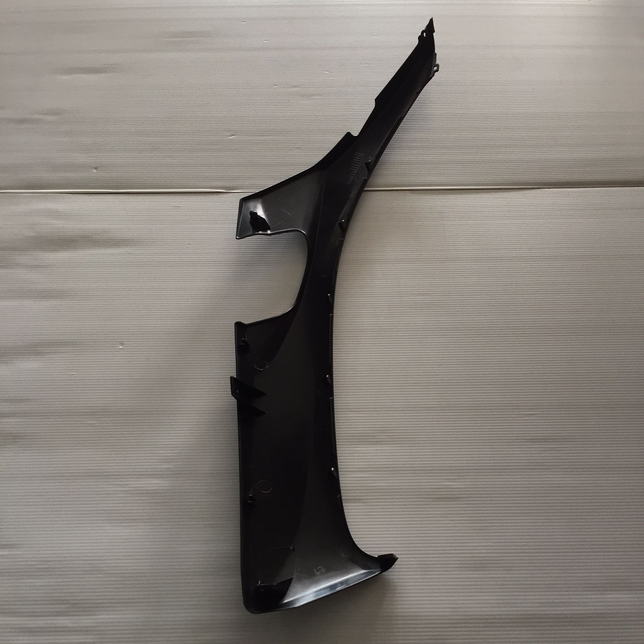 83620-KZL-930ZA ฝาครอบข้างที่วางเท้าด้านซ้าย NSC110C SPACY i (2012) อะไหล่แท้ HONDA