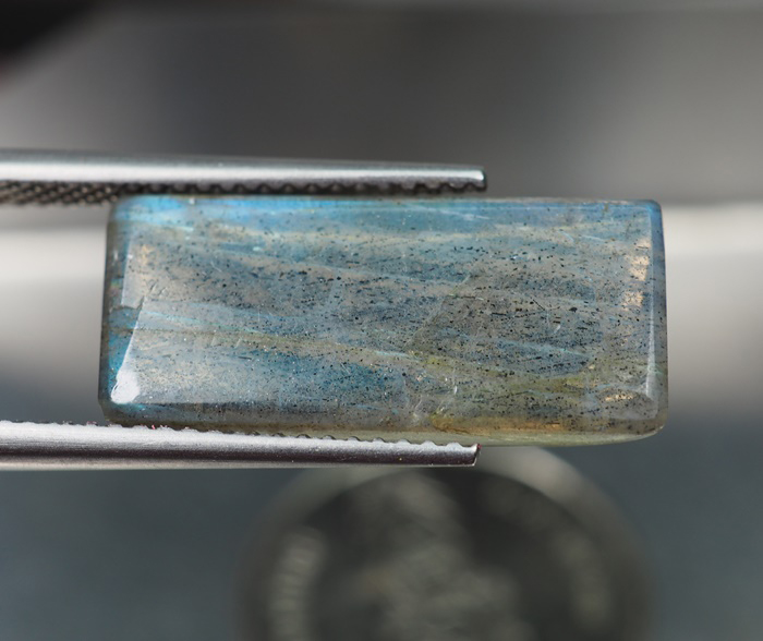 พลอยลาบราโดไรท์ (Labradorite) 9.50 กะรัต