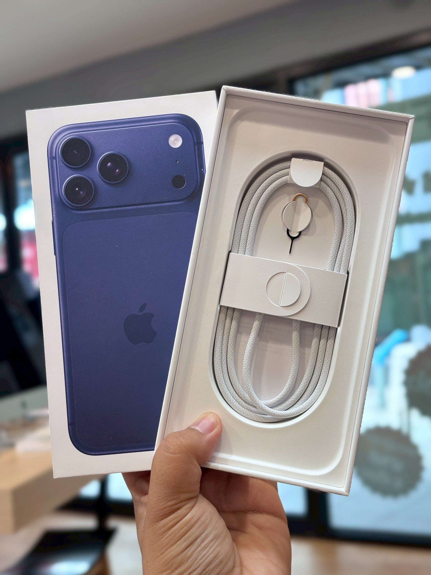 iPhone 17 Pro Max 512GB Deep Blue (มือ1)