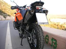 ท่อ akrapovic ทรง HEX ล่าสุด สำหรับ ktm 990 adventure (For Exhibition only)