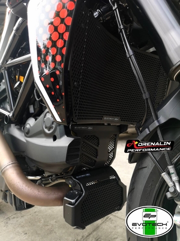 Evotech การ์ดหม้อน้ำ (Radiator guard) สำหรับ HyperMotard 950