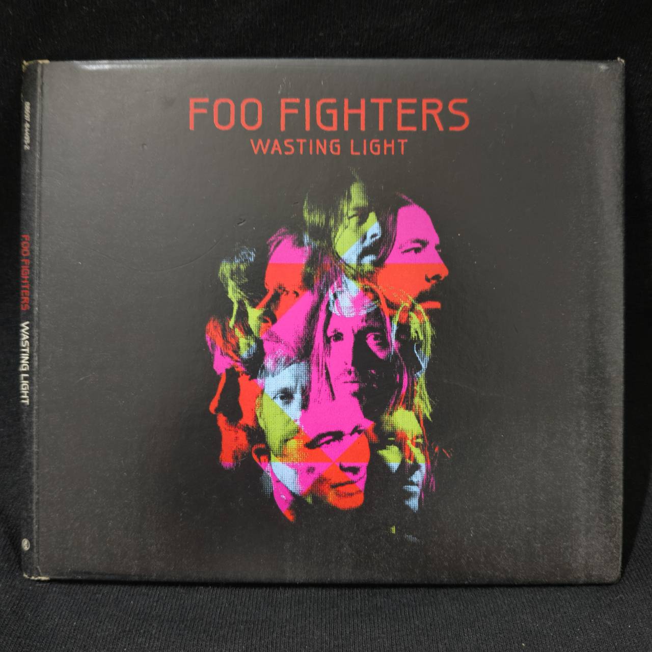 Foo Fighters – Wasting Light / USA / กล่องกระดาษมีตำหนิฉีก / แผ่นดี