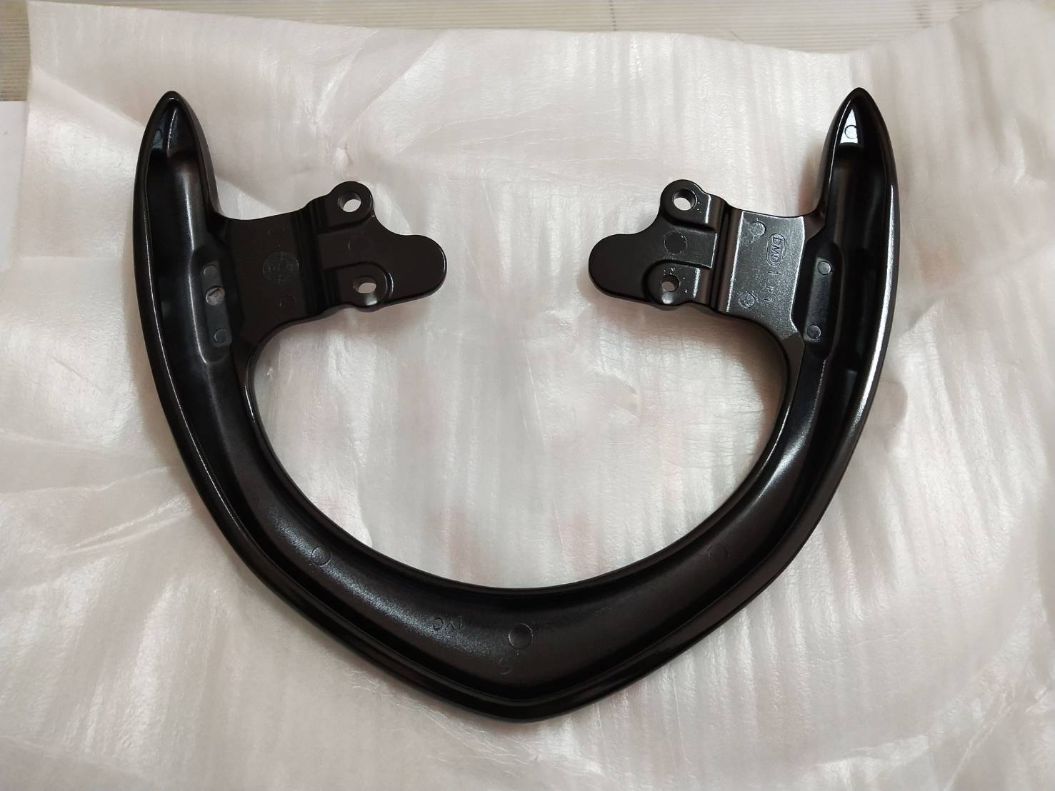 กันตกสีดำฟีโน่หัวฉีด FINO FI อะไหล่แท้ YAMAHA 1YC-F4773-00-P2