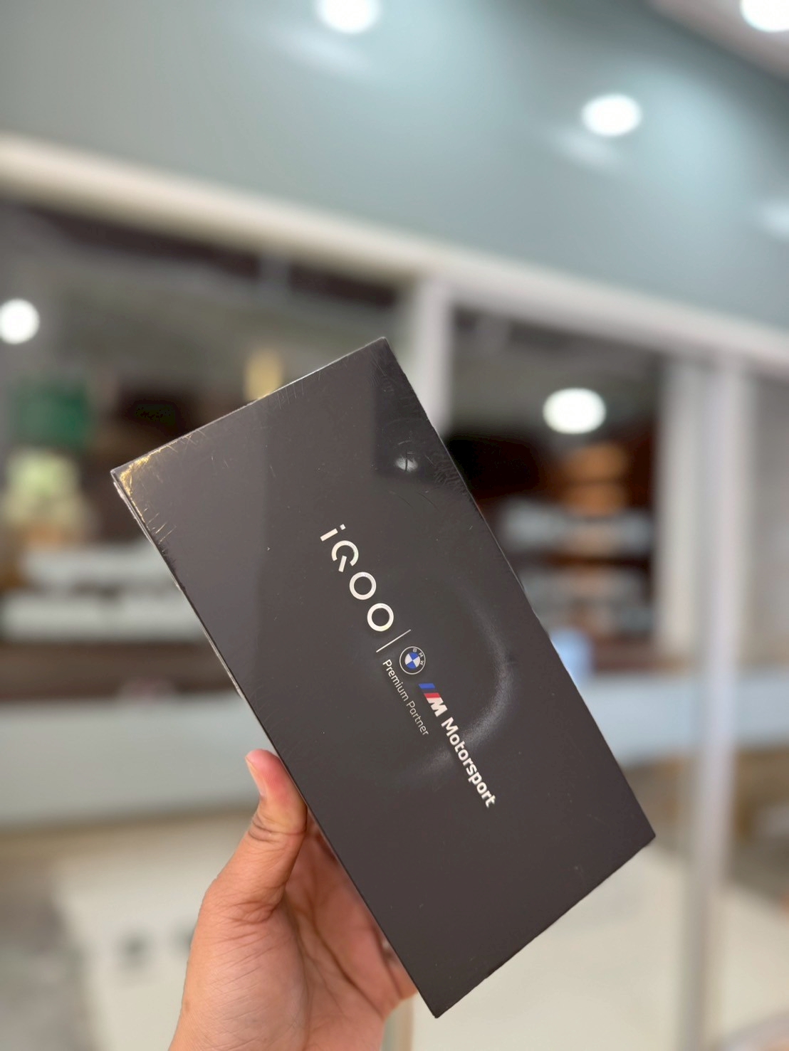 Vivo iQOO 13 (12+256GB) Alpha Black (5G)