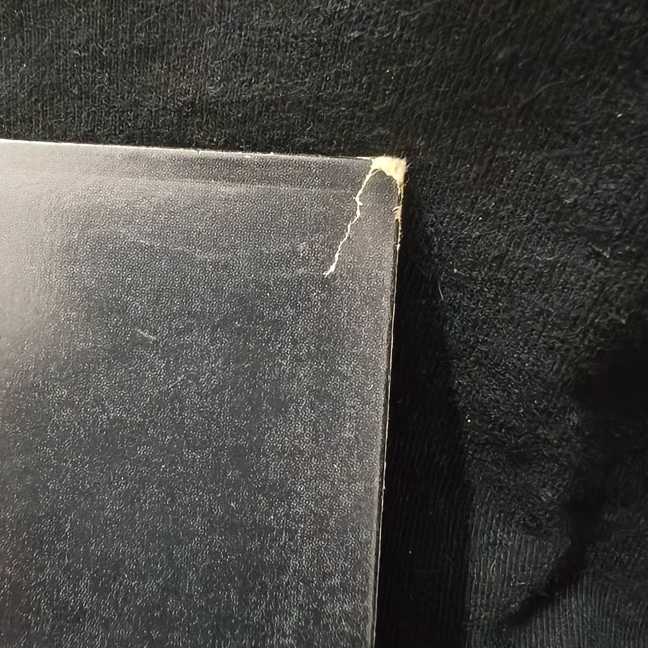 Foo Fighters – Wasting Light / USA / กล่องกระดาษมีตำหนิฉีก / แผ่นดี