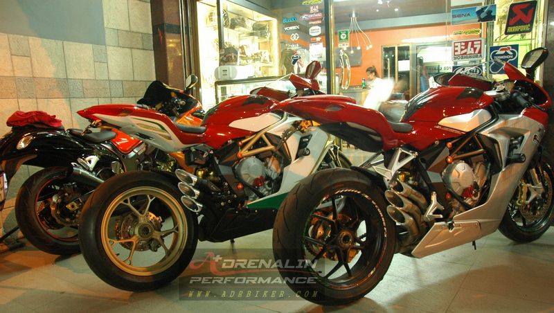 ท่อ QD Exhaust Slip-On สำหรับ MV Agusta F3 675/800 (For Exhibition only)